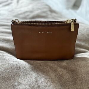 Michael Kors Crossbody purse